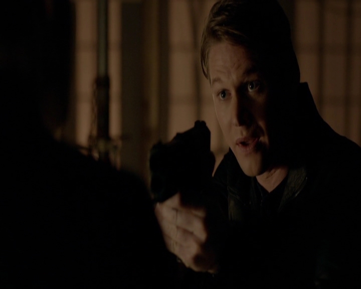 VampireDiariesWorld-dot-nl_7x20KillEmAll1584.jpg