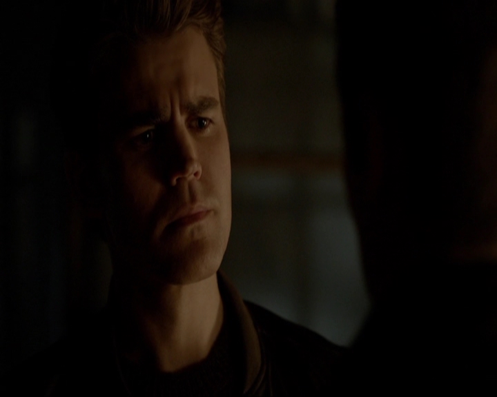 VampireDiariesWorld-dot-nl_7x20KillEmAll1603.jpg