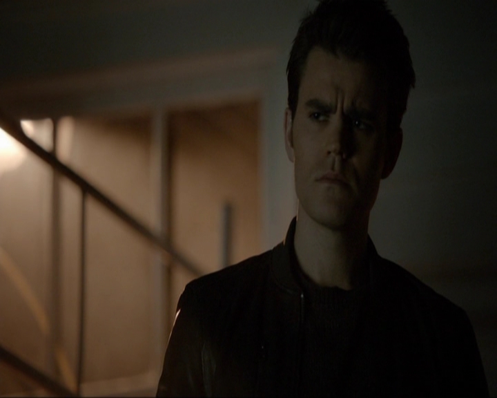 VampireDiariesWorld-dot-nl_7x20KillEmAll1976.jpg