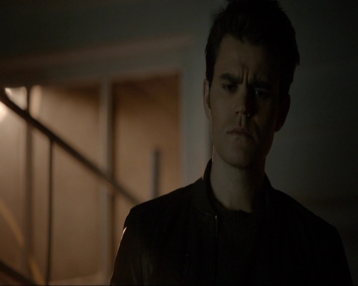 VampireDiariesWorld-dot-nl_7x20KillEmAll1977.jpg