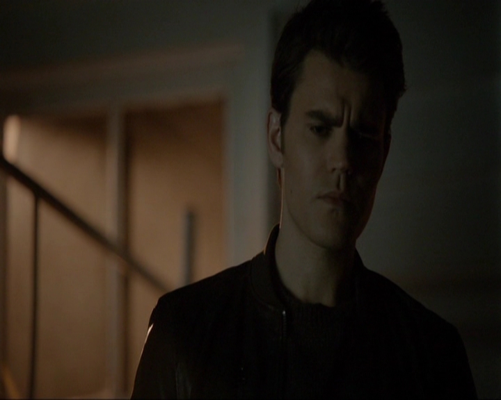 VampireDiariesWorld-dot-nl_7x20KillEmAll1979.jpg