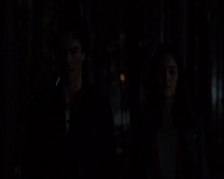 VampireDiariesWorld-dot-nl_7x20KillEmAll2169.jpg