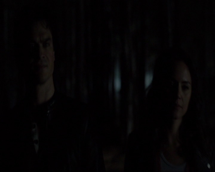 VampireDiariesWorld-dot-nl_7x20KillEmAll2175.jpg