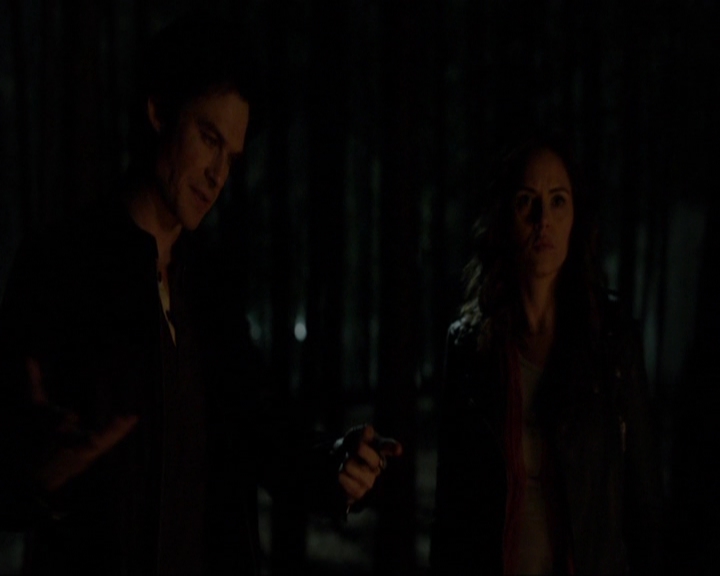 VampireDiariesWorld-dot-nl_7x20KillEmAll2182.jpg