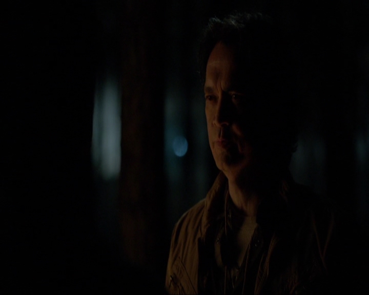 VampireDiariesWorld-dot-nl_7x20KillEmAll2192.jpg
