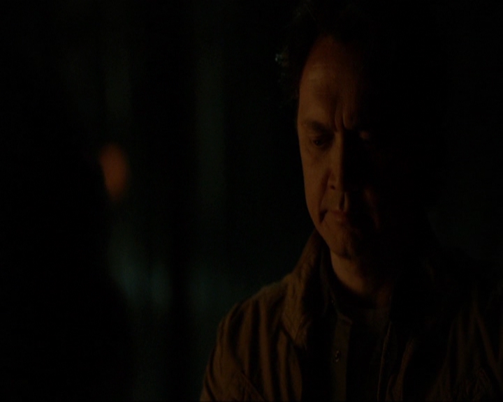 VampireDiariesWorld-dot-nl_7x20KillEmAll2203.jpg