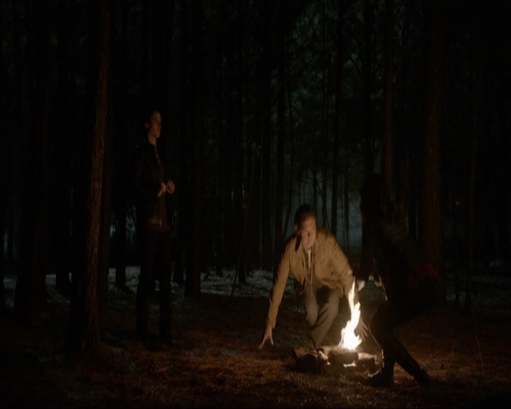 VampireDiariesWorld-dot-nl_7x20KillEmAll2213.jpg