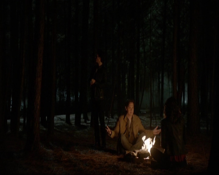 VampireDiariesWorld-dot-nl_7x20KillEmAll2218.jpg