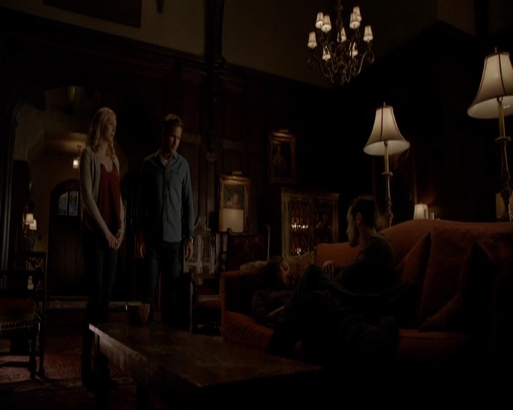 VampireDiariesWorld-dot-nl_7x20KillEmAll2230.jpg