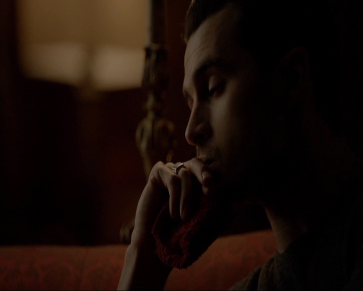 VampireDiariesWorld-dot-nl_7x20KillEmAll2261.jpg
