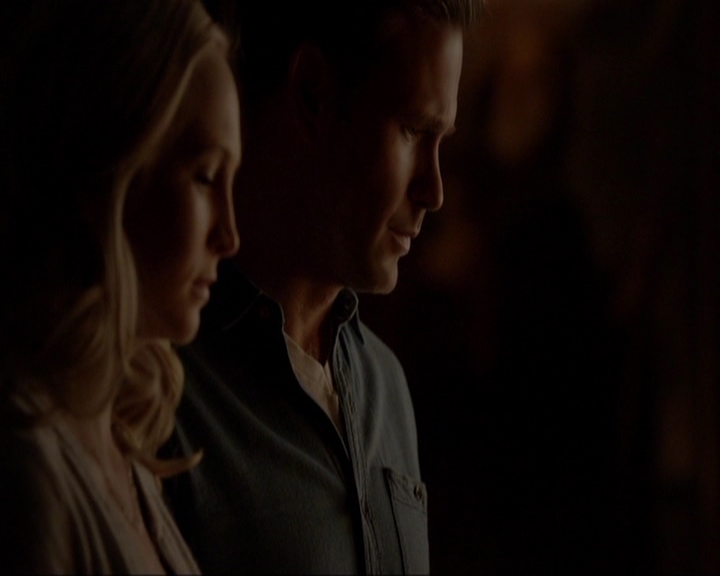 VampireDiariesWorld-dot-nl_7x20KillEmAll2262.jpg