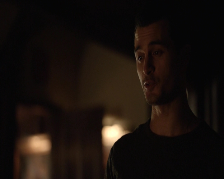 VampireDiariesWorld-dot-nl_7x21RequiemForADream-deletedscenes0063.jpg