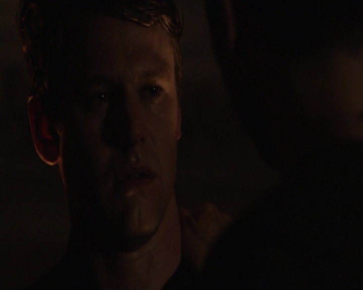 VampireDiariesWorld-dot-nl_7x21RequiemForADream-deletedscenes0090.jpg