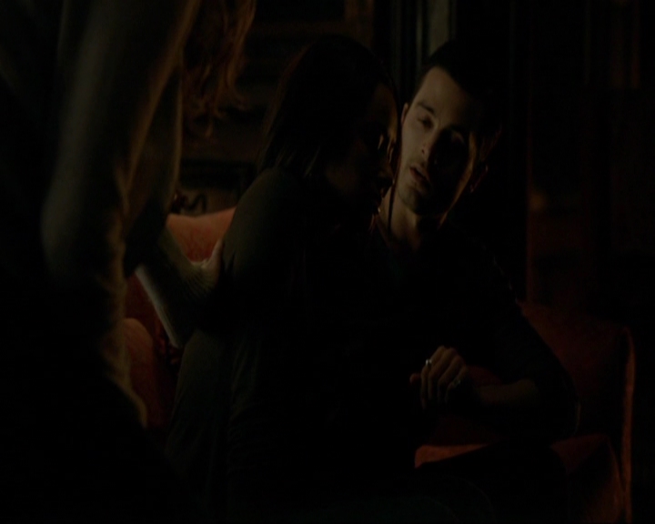 VampireDiariesWorld-dot-nl_7x21RequiemForADream0015.jpg