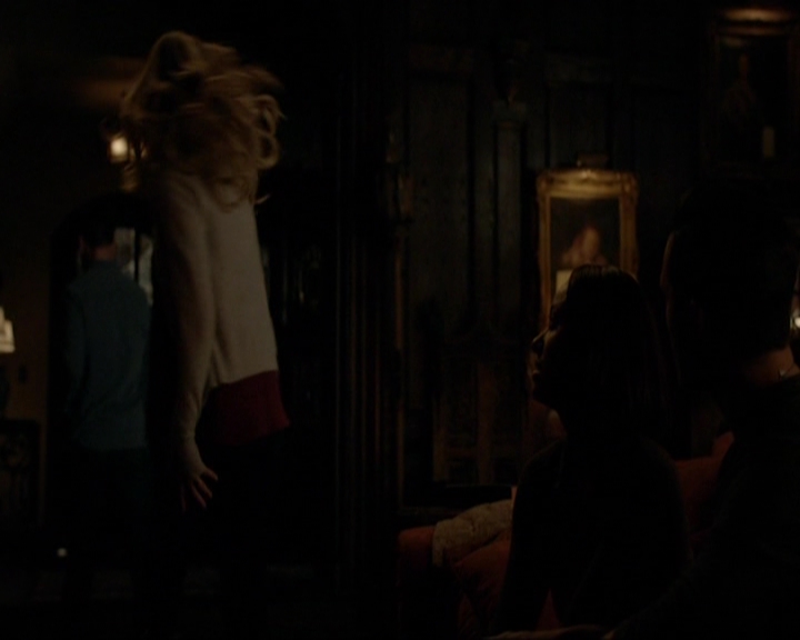 VampireDiariesWorld-dot-nl_7x21RequiemForADream0032.jpg