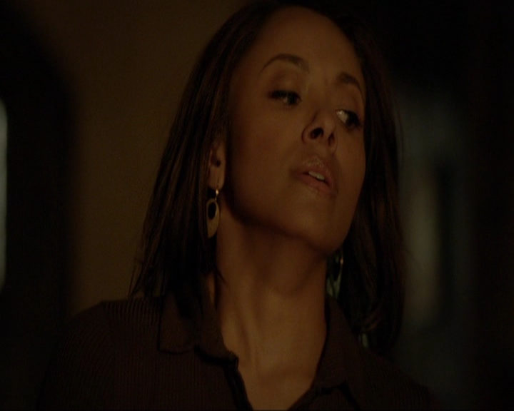 VampireDiariesWorld-dot-nl_7x21RequiemForADream0075.jpg