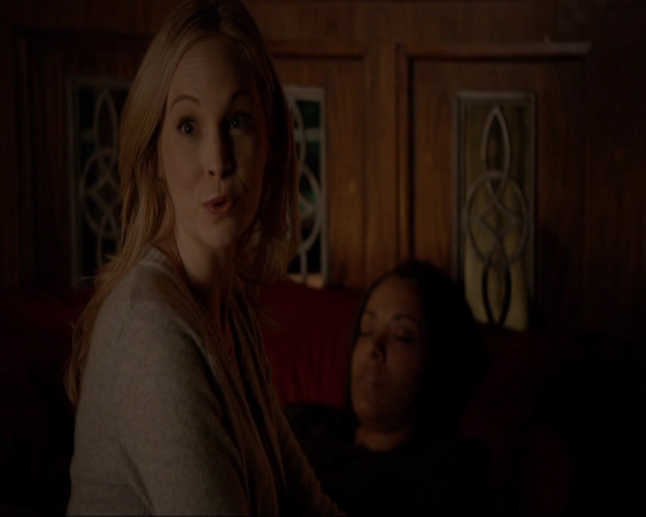 VampireDiariesWorld-dot-nl_7x21RequiemForADream0351.jpg