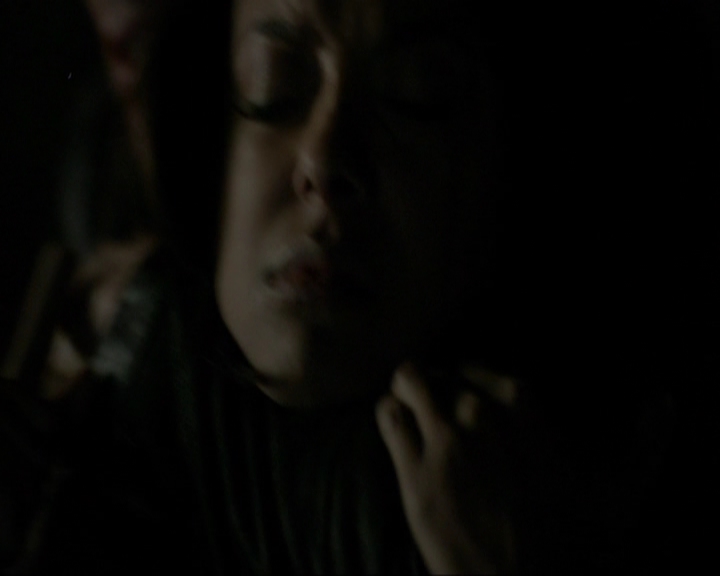 VampireDiariesWorld-dot-nl_7x21RequiemForADream1887.jpg