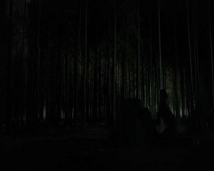 VampireDiariesWorld-dot-nl_7x21RequiemForADream1910.jpg