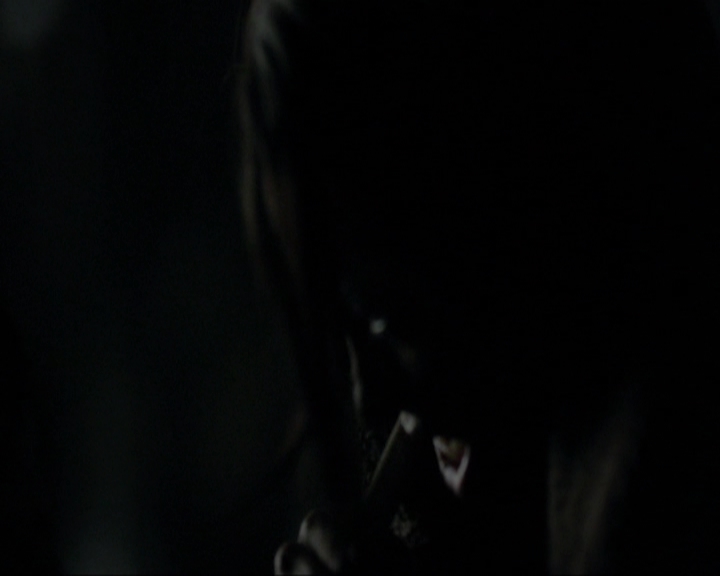 VampireDiariesWorld-dot-nl_7x21RequiemForADream1915.jpg