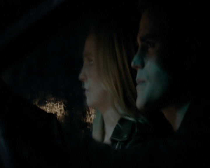 VampireDiariesWorld-dot-nl_7x21RequiemForADream2079.jpg