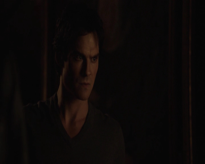 VampireDiariesWorld-dot-nl_7x22GodsAndMonsters-deletedscenes0064.jpg
