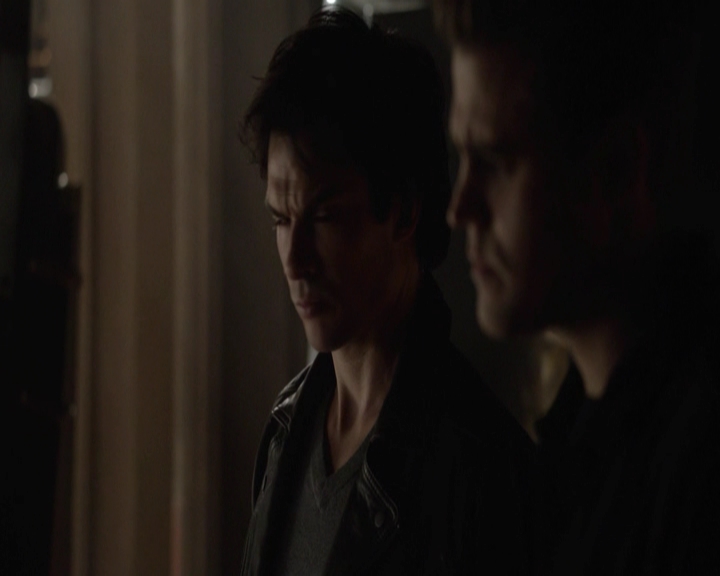 VampireDiariesWorld-dot-nl_7x22GodsAndMonsters-deletedscenes0141.jpg