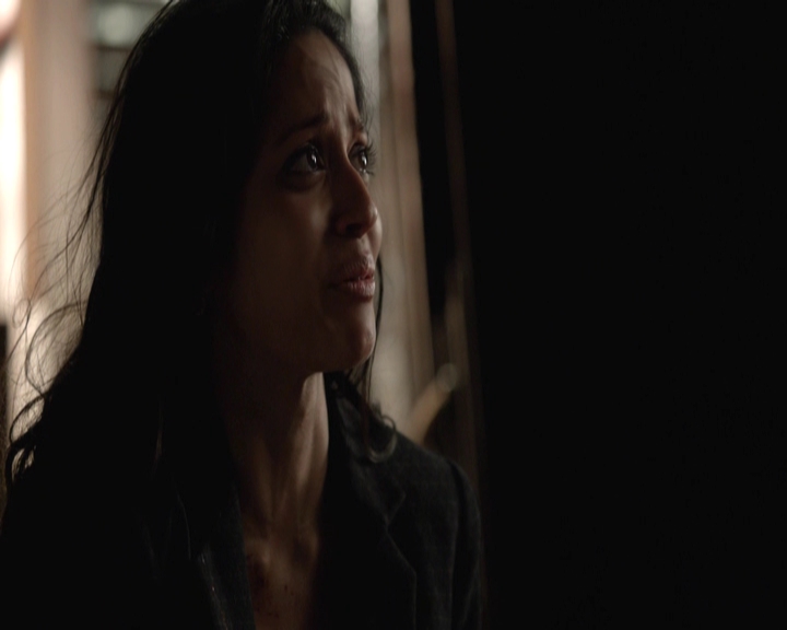 VampireDiariesWorld-dot-nl_7x22GodsAndMonsters-deletedscenes0164.jpg