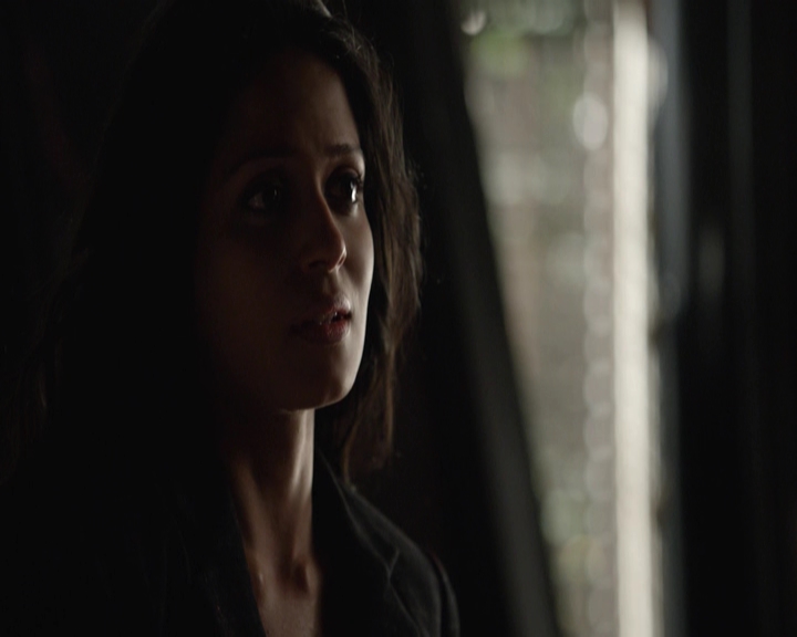 VampireDiariesWorld-dot-nl_7x22GodsAndMonsters-deletedscenes0224.jpg