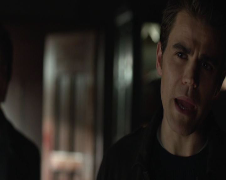 VampireDiariesWorld-dot-nl_7x22GodsAndMonsters-deletedscenes0240.jpg
