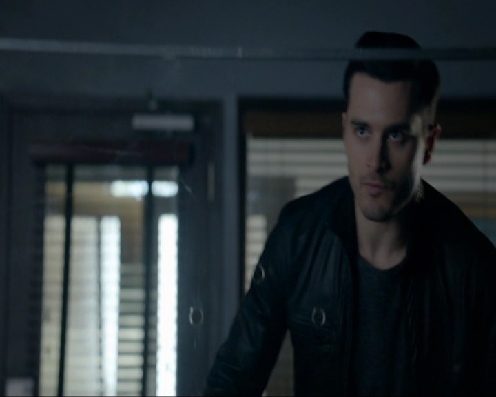 VampireDiariesWorld-dot-nl_7x22GodsAndMonsters0227.jpg