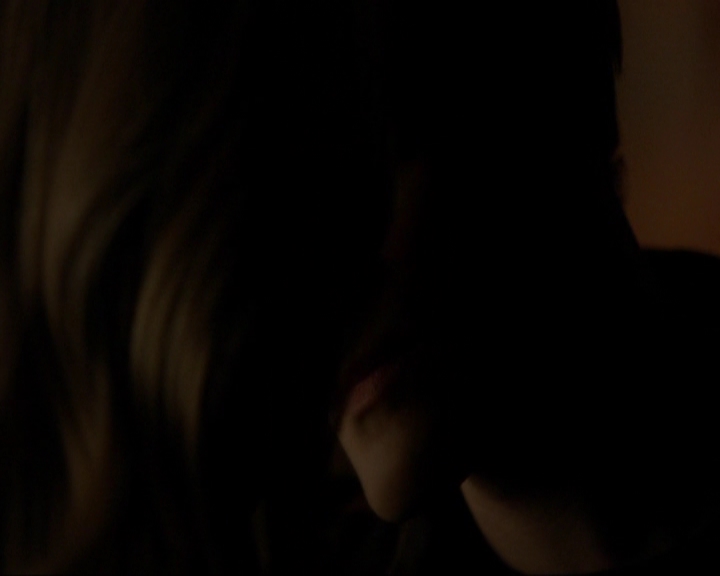 VampireDiariesWorld-dot-nl_7x22GodsAndMonsters1933.jpg