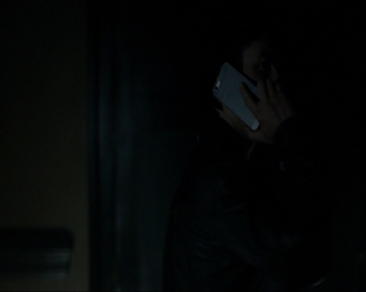 VampireDiariesWorld-dot-nl_7x22GodsAndMonsters1987.jpg