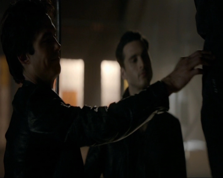 VampireDiariesWorld-dot-nl_7x22GodsAndMonsters2307.jpg