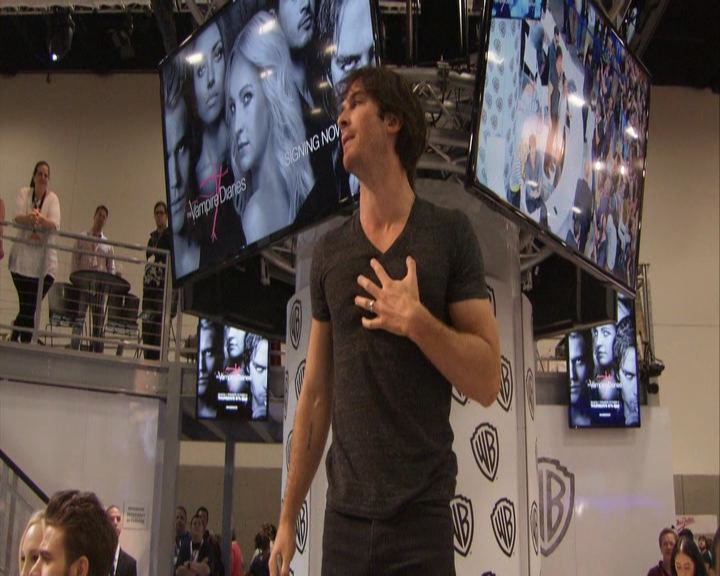 VampireDiariesWorld-dot-nl_S7-dvdextra-2015ComicConPanel0003.jpg