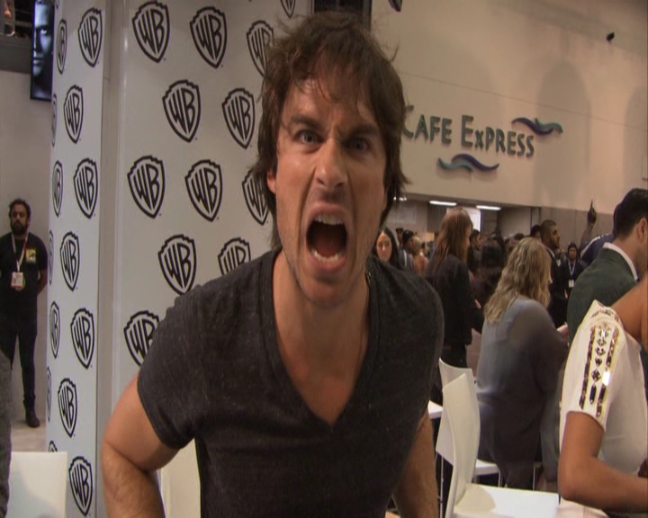 VampireDiariesWorld-dot-nl_S7-dvdextra-2015ComicConPanel0007.jpg