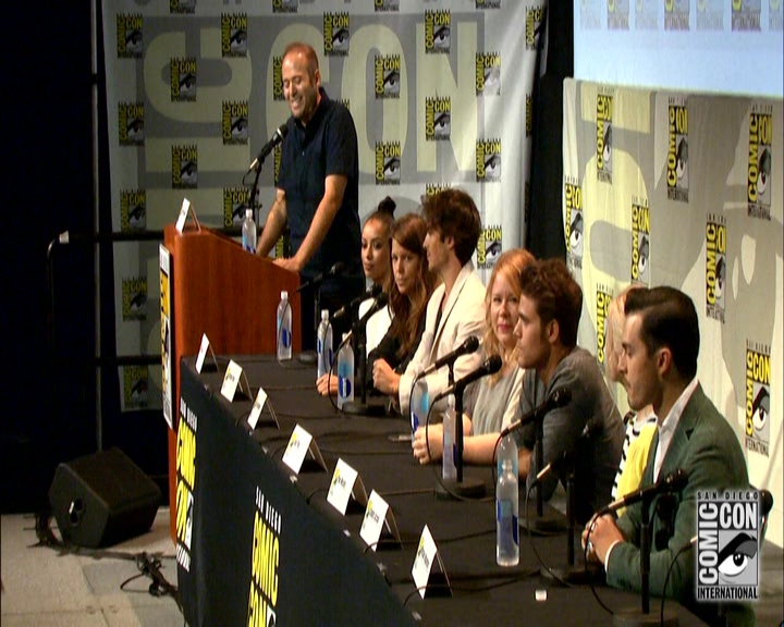 VampireDiariesWorld-dot-nl_S7-dvdextra-2015ComicConPanel0099.jpg