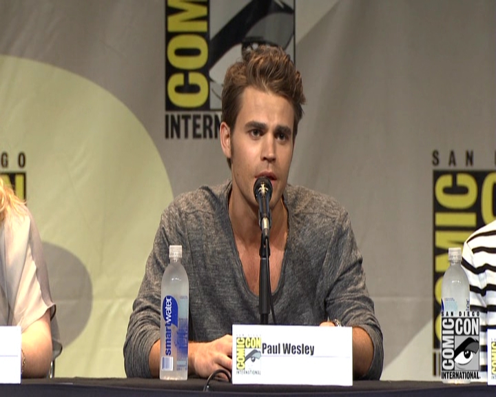 VampireDiariesWorld-dot-nl_S7-dvdextra-2015ComicConPanel0105.jpg