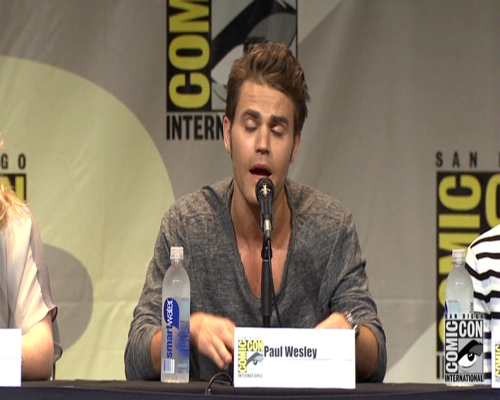 VampireDiariesWorld-dot-nl_S7-dvdextra-2015ComicConPanel0107.jpg