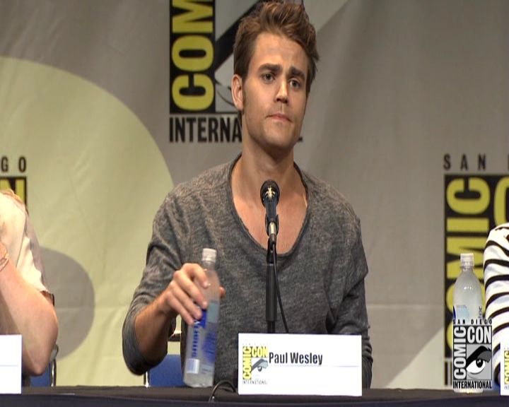 VampireDiariesWorld-dot-nl_S7-dvdextra-2015ComicConPanel0113.jpg