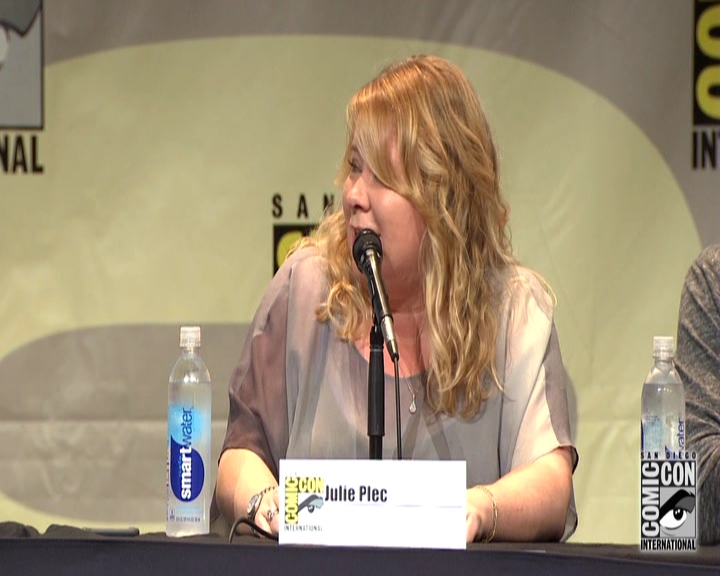 VampireDiariesWorld-dot-nl_S7-dvdextra-2015ComicConPanel0128.jpg