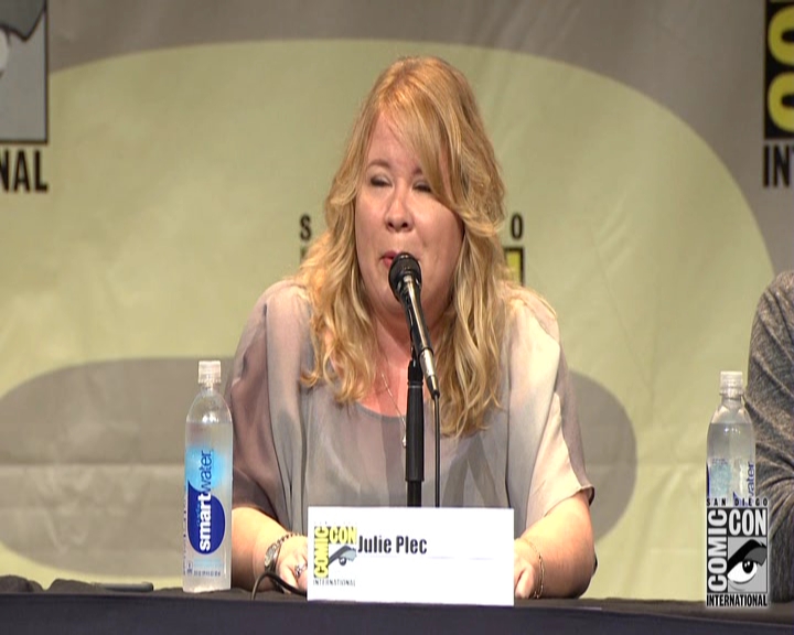 VampireDiariesWorld-dot-nl_S7-dvdextra-2015ComicConPanel0134.jpg