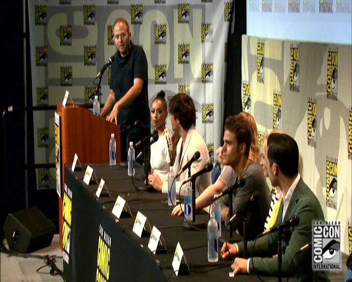 VampireDiariesWorld-dot-nl_S7-dvdextra-2015ComicConPanel0142.jpg