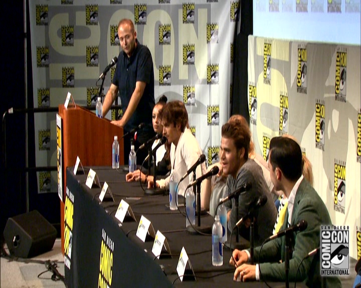 VampireDiariesWorld-dot-nl_S7-dvdextra-2015ComicConPanel0421.jpg