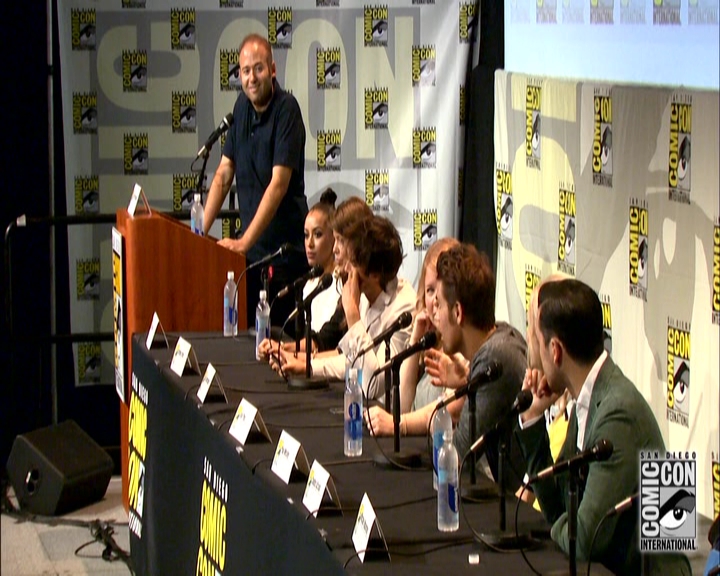 VampireDiariesWorld-dot-nl_S7-dvdextra-2015ComicConPanel0532.jpg