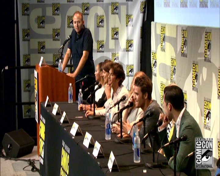 VampireDiariesWorld-dot-nl_S7-dvdextra-2015ComicConPanel0539.jpg