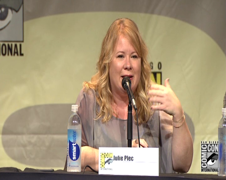VampireDiariesWorld-dot-nl_S7-dvdextra-2015ComicConPanel0550.jpg