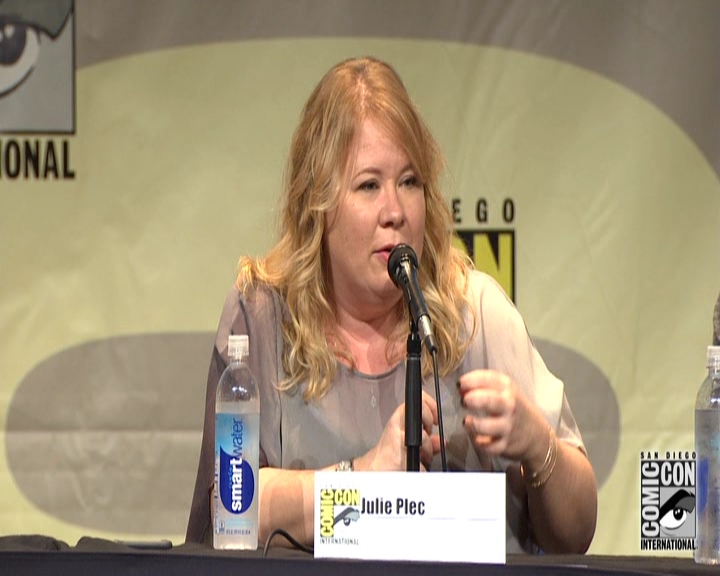VampireDiariesWorld-dot-nl_S7-dvdextra-2015ComicConPanel0553.jpg