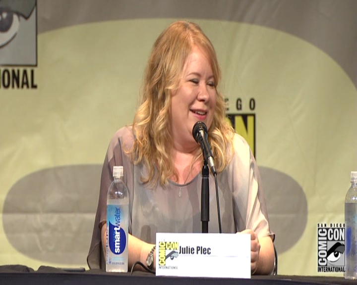 VampireDiariesWorld-dot-nl_S7-dvdextra-2015ComicConPanel0576.jpg