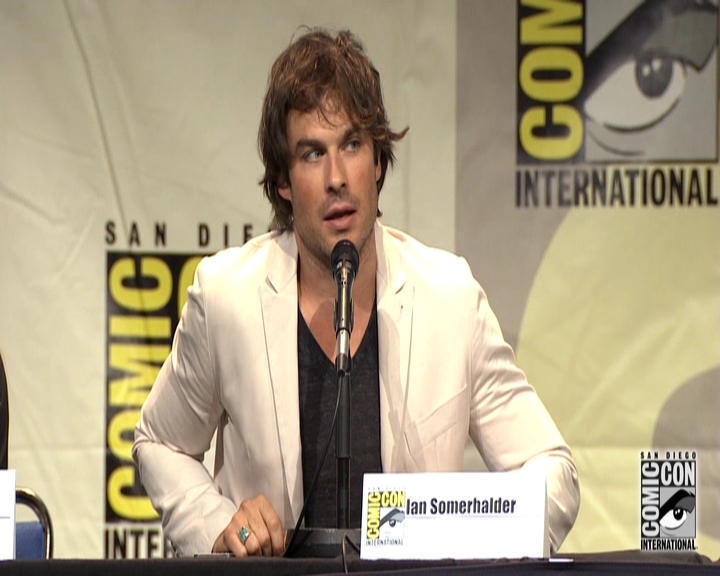 VampireDiariesWorld-dot-nl_S7-dvdextra-2015ComicConPanel0704.jpg